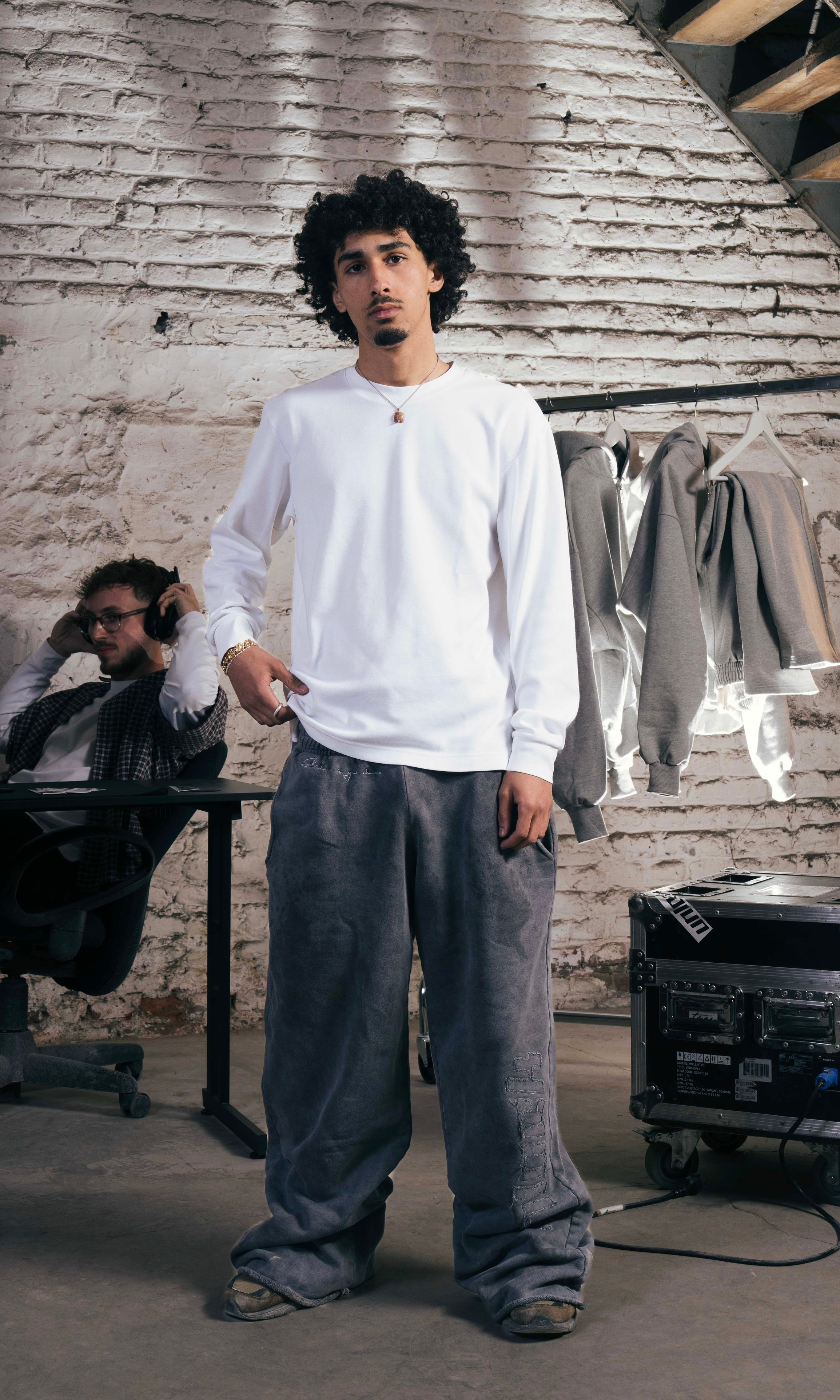 V2 JOGGER
